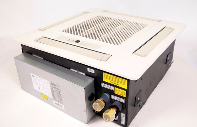 Кассетный AERONIK AFP  51 XD-E с панелью AT02 (3,0 кВт)
